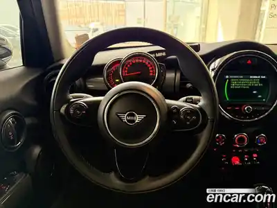 Mini Cooper 2021 1.5 гидро в Москве № 1197402, миниатюра 12