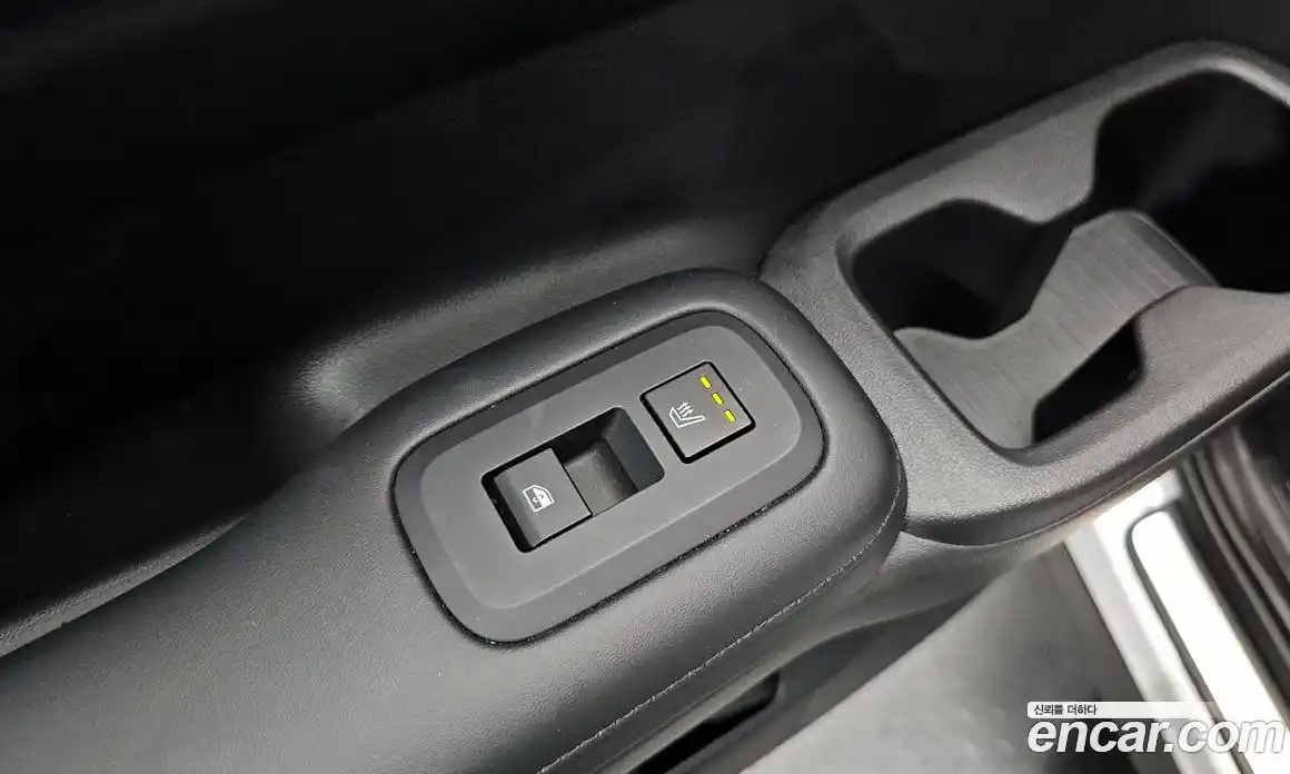 Hyundai Santa Fe 2023 1.6 гидро в Москве № 126643, фото 19