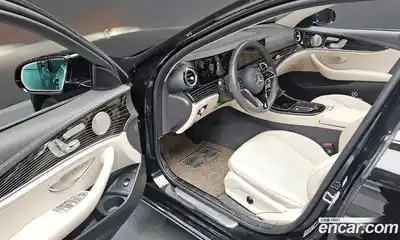 Mercedes-Benz E-Class 2023 3.0 гидро в Москве № 138550, миниатюра 12