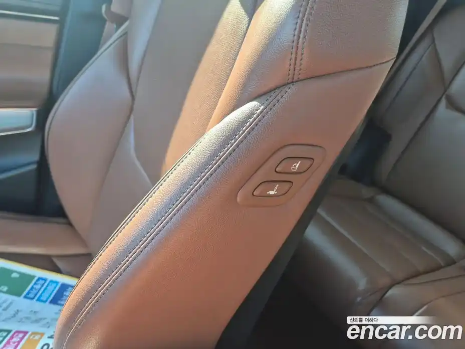 Genesis GV70 2021 2.5 Автомат в Москве № 1466811, фото 16