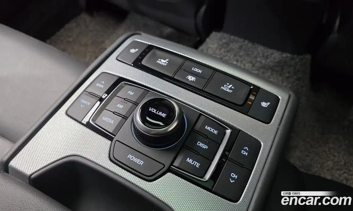 Genesis G80 2017 3.3 Автомат в Москве № 1466959, фото 18