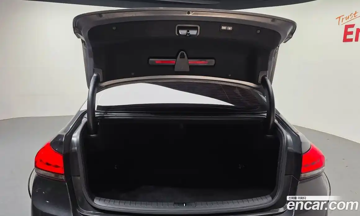 Genesis G80 2017 3.3 Автомат в Москве № 1466959, фото 20