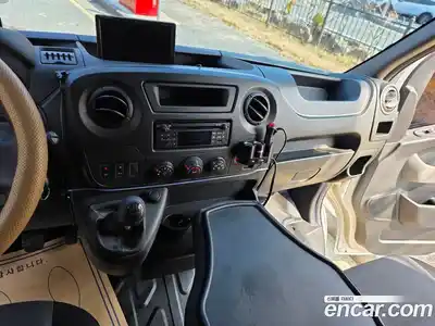 Renault Master 2019 2.3 механика в Москве № 1471770, миниатюра 11