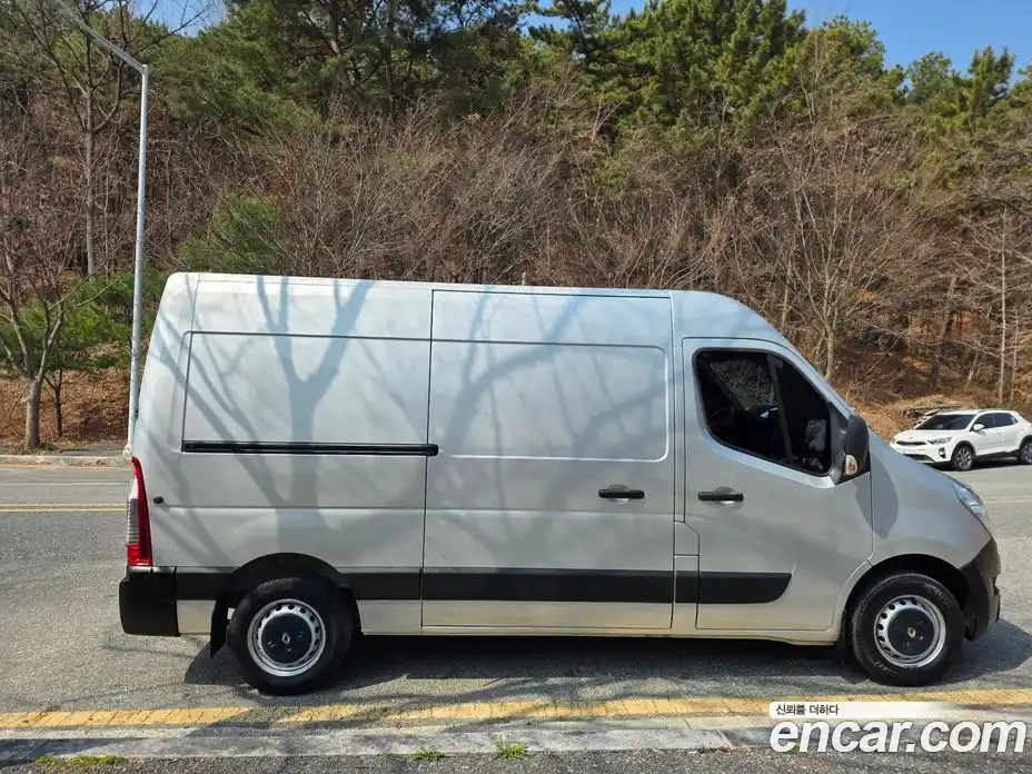 Renault Master 2019 2.3 механика в Москве № 1471770, фото 5