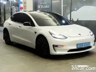 Tesla Model 3, 2022