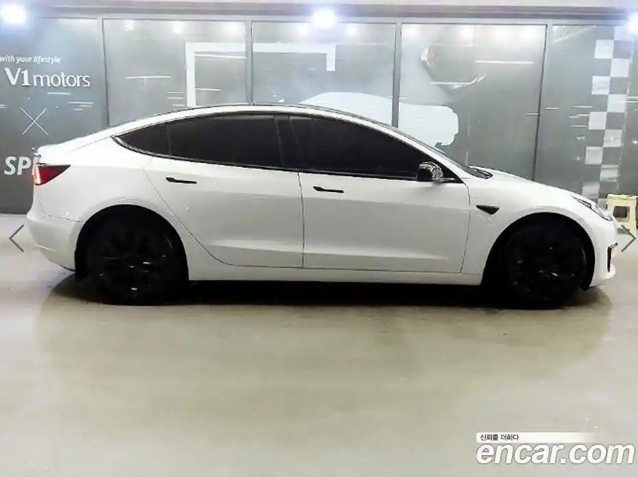 Tesla Model 3 2022 0.2 гидро в Москве № 1476030, фото 3