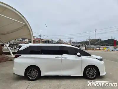 Lexus LM 2025 2.4 гидро в Москве № 1476163, миниатюра 7