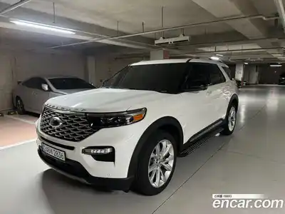 Ford Explorer, 2022