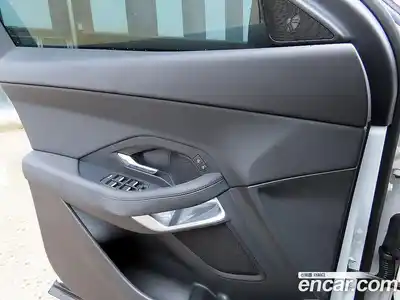 Jaguar E-Pace 2019 2.0 гидро в Москве № 1477803, миниатюра 11