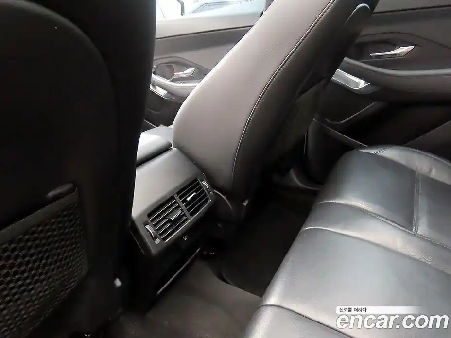 Jaguar E-Pace 2019 2.0 гидро в Москве № 1477803, фото 15