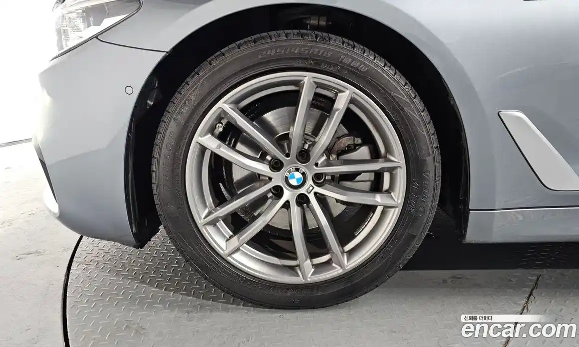 BMW 5-Series 2017 2.0 гидро в Москве № 157852, фото 4