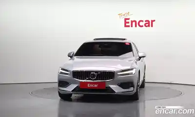 Volvo S60 2022 2.0 гидро в Москве № 164505, миниатюра 3