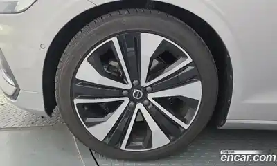 Volvo S60 2022 2.0 гидро в Москве № 164505, миниатюра 5