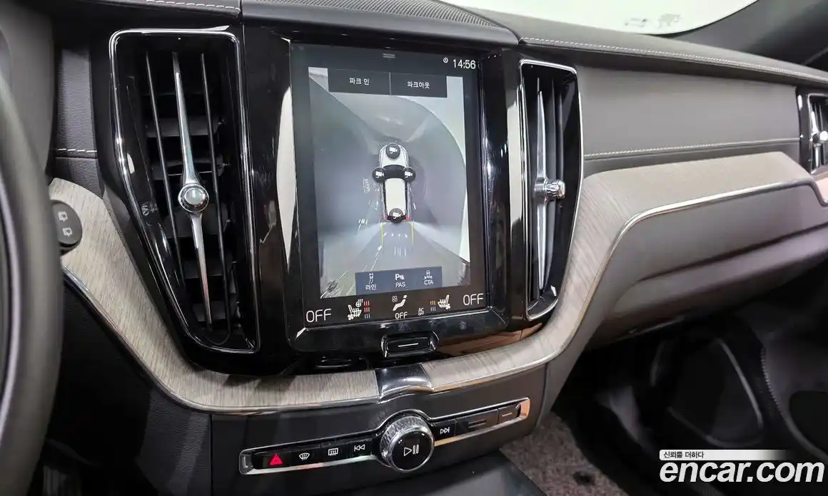 Volvo XC60 2019 2.0 гидро в Москве № 164555, фото 16