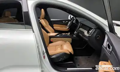 Volvo XC60 2019 2.0 гидро в Москве № 164555, миниатюра 10