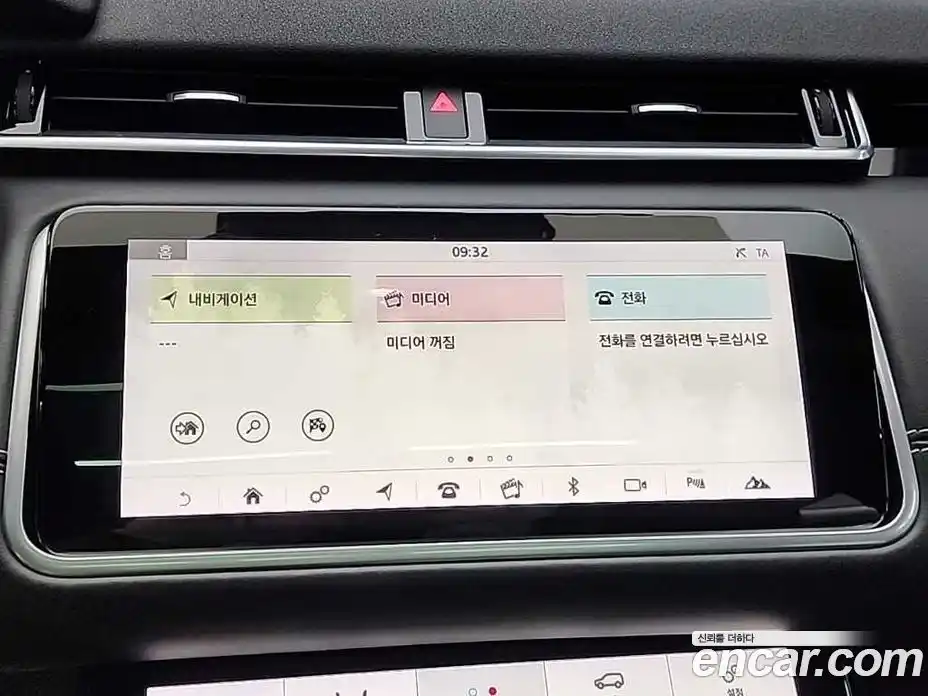 Land Rover Range-Rover Velar 2018 3.0 гидро в Москве № 166624, фото 15
