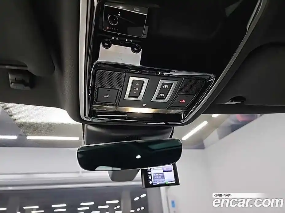 Land Rover Range-Rover Velar 2018 3.0 гидро в Москве № 166624, фото 17