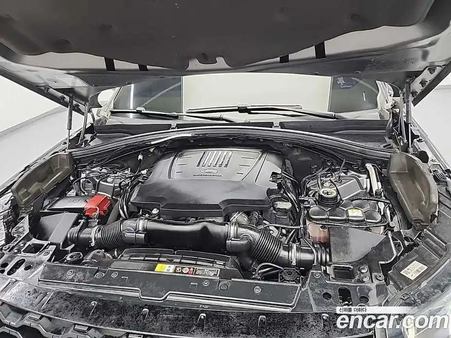 Land Rover Range-Rover Velar 2018 3.0 гидро в Москве № 166624, фото 5