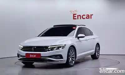 Volkswagen Passat, 2022