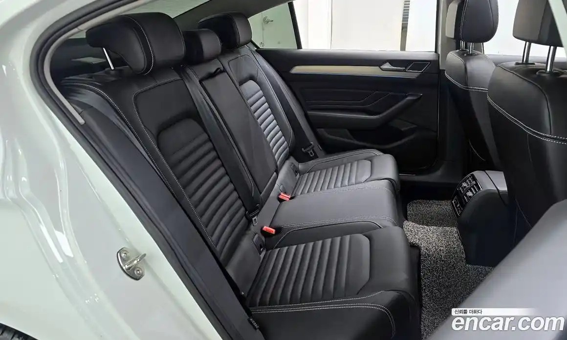 Volkswagen Passat 2022 2.0 гидро в Москве № 168549, фото 12