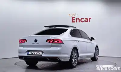 Volkswagen Passat 2022 2.0 гидро в Москве № 168549, миниатюра 2