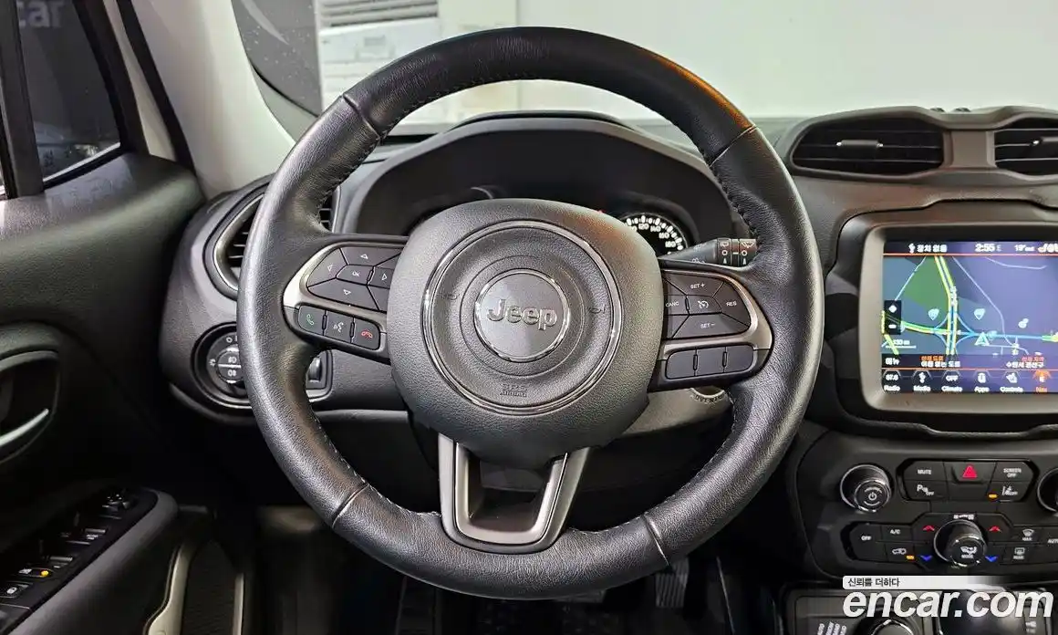Jeep Renegade 2019 2.4 гидро в Москве № 169480, фото 13