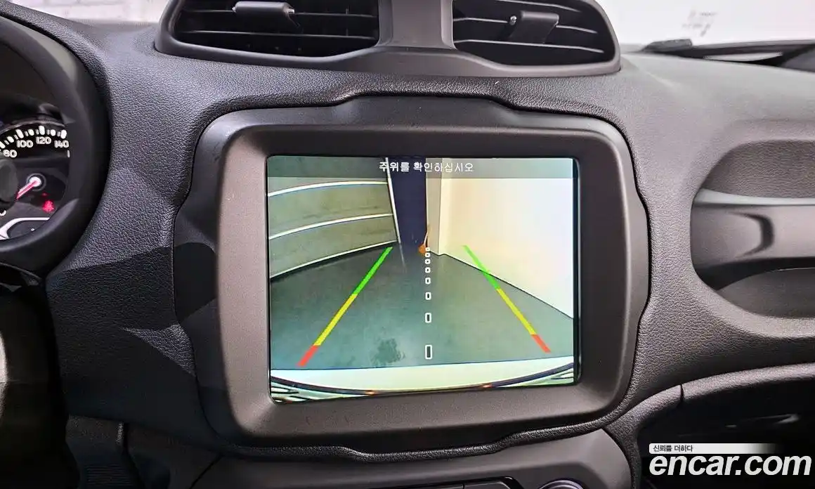 Jeep Renegade 2019 2.4 гидро в Москве № 169480, фото 15