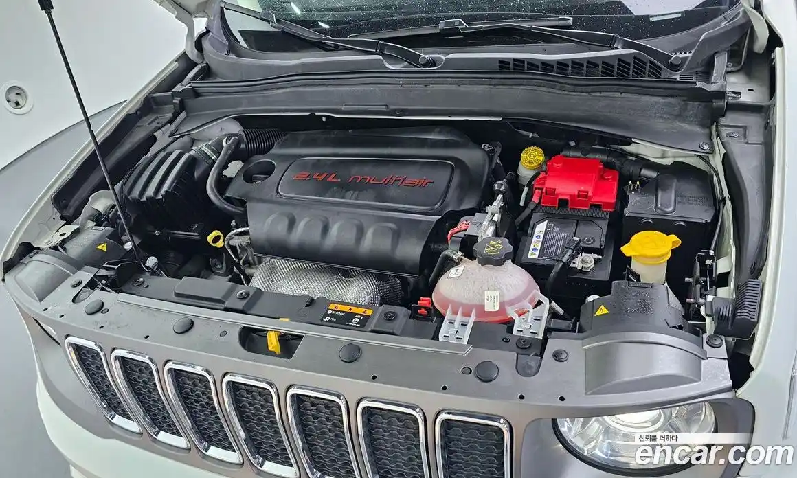 Jeep Renegade 2019 2.4 гидро в Москве № 169480, фото 6
