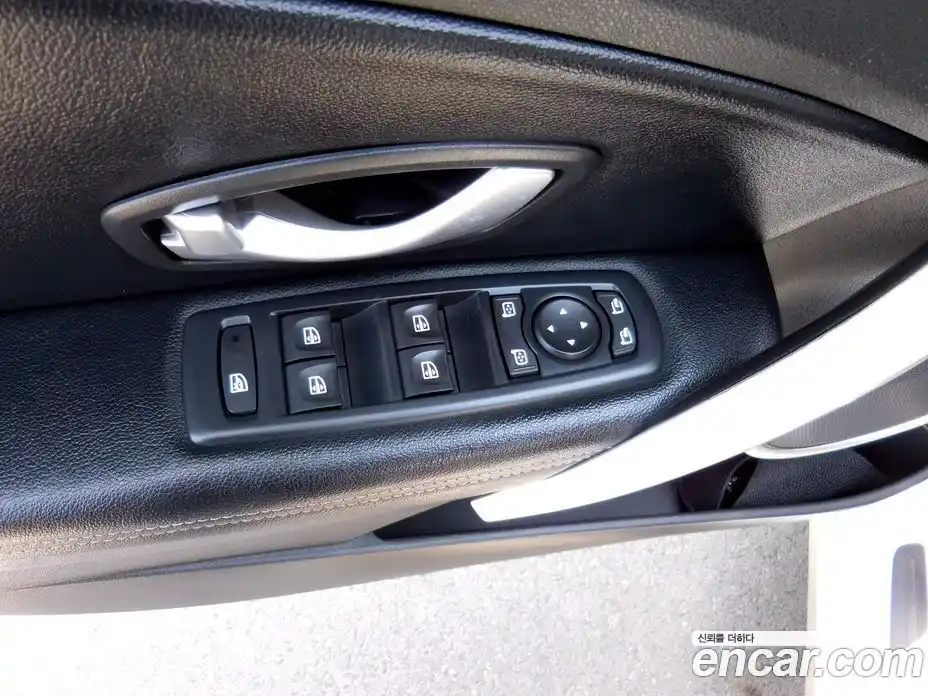 Renault SM3 2011 1.6 гидро в Москве № 186179, фото 13