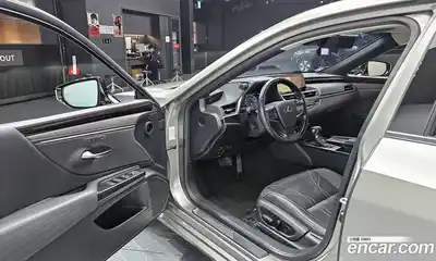 Lexus ES 2019 2.5 гидро в Москве № 198742, миниатюра 11