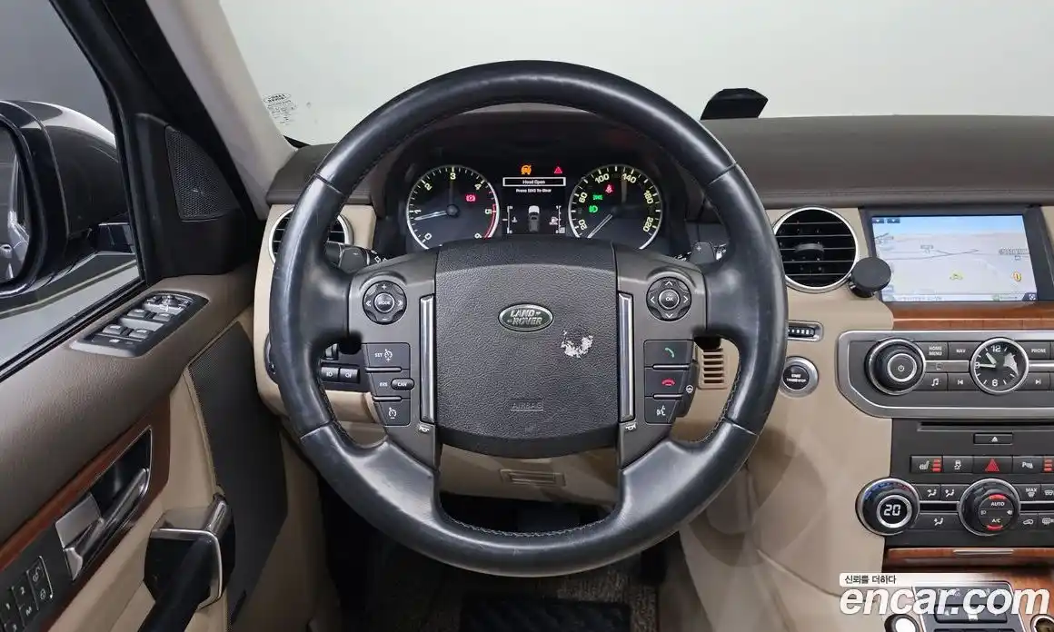 Land Rover Discovery 2016 3.0 гидро в Москве № 211015, фото 14