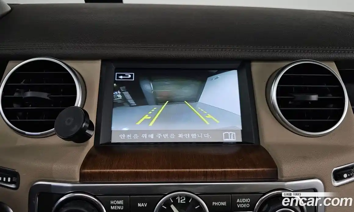 Land Rover Discovery 2016 3.0 гидро в Москве № 211015, фото 17