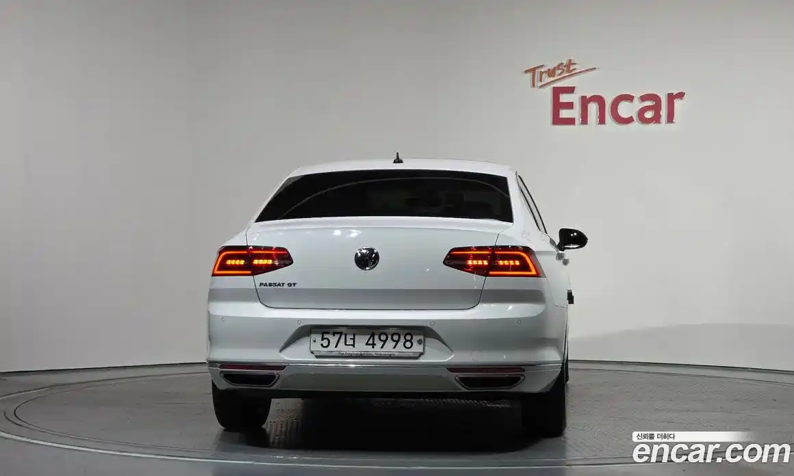 Volkswagen Passat 2018 2.0 гидро в Москве № 215137, фото 4