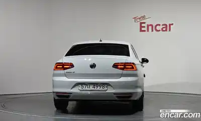 Volkswagen Passat 2018 2.0 гидро в Москве № 215137, миниатюра 4