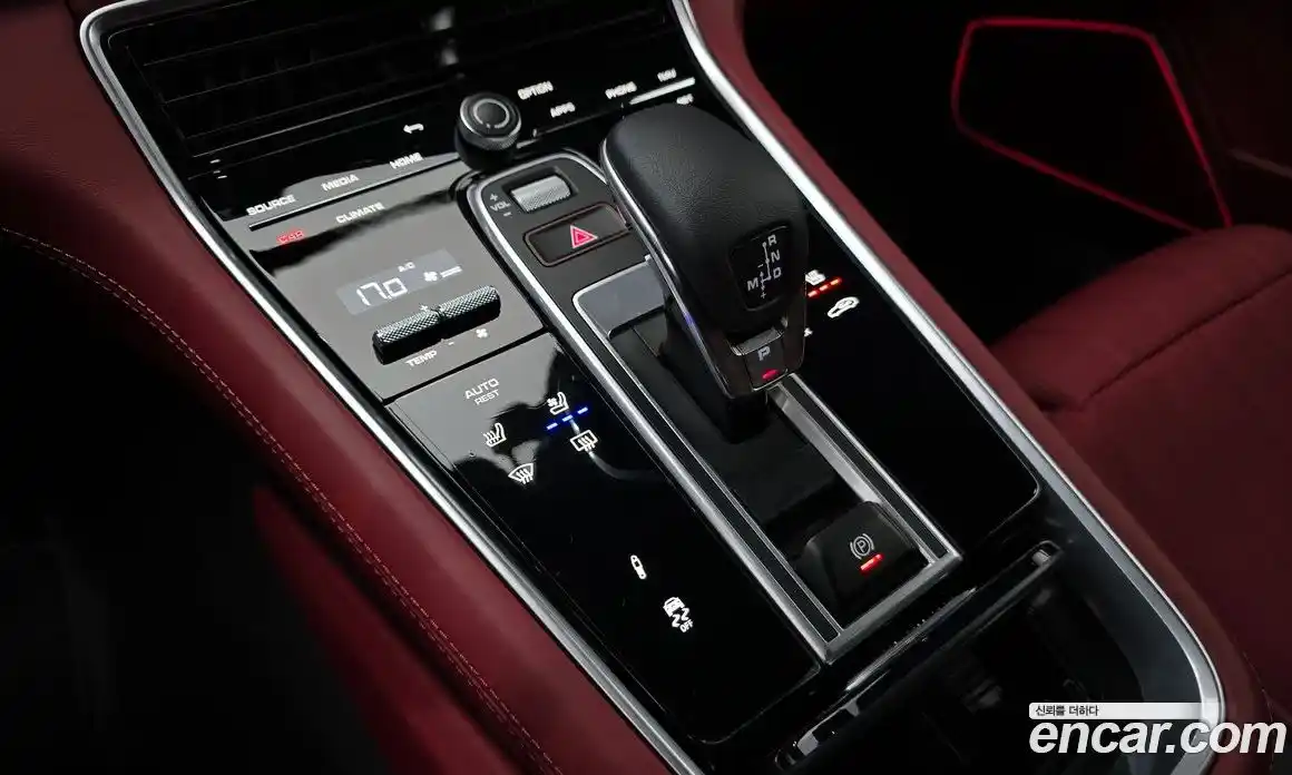 Porsche Panamera 2023 4.0 гидро в Москве № 230919, фото 9