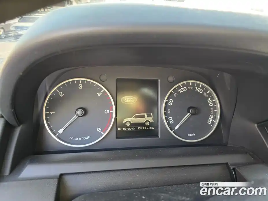 Land Rover Discovery 2016 3.0 гидро в Москве № 231362, фото 6