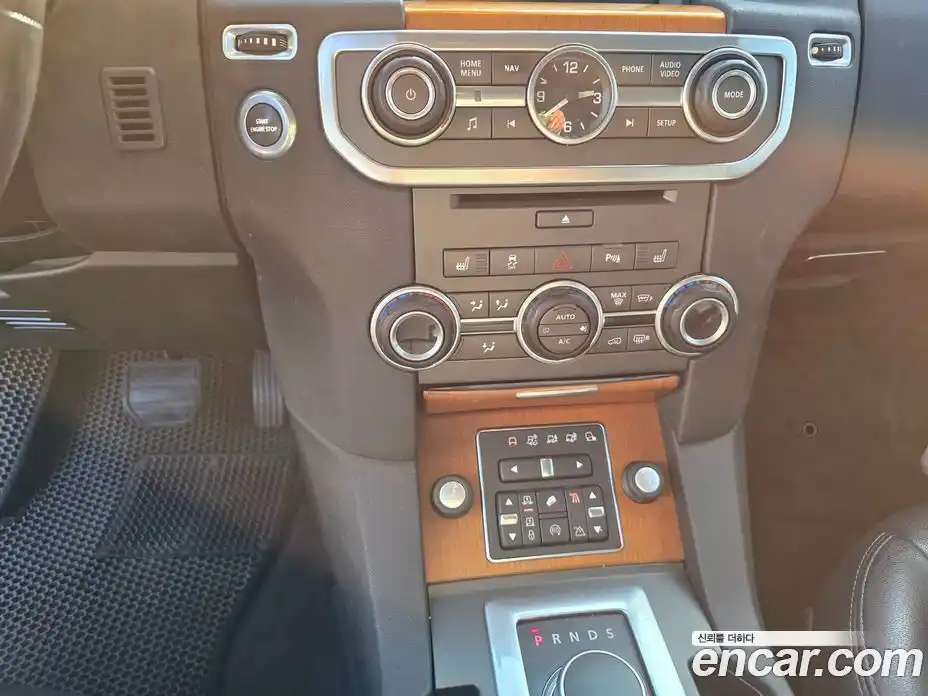Land Rover Discovery 2016 3.0 гидро в Москве № 231362, фото 8