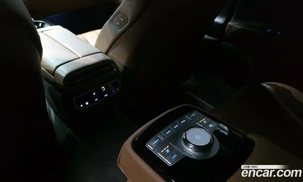 Genesis G80 2023 2.5 гидро в Москве № 23329, фото 17