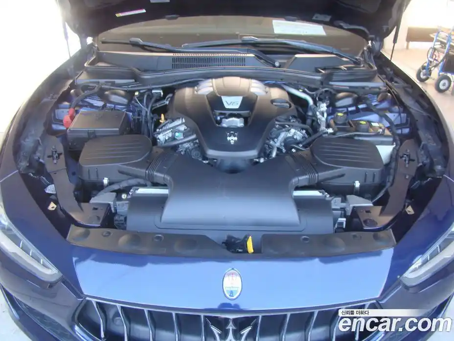 Maserati Ghibli 2018 3.0 гидро в Москве № 256030, фото 20