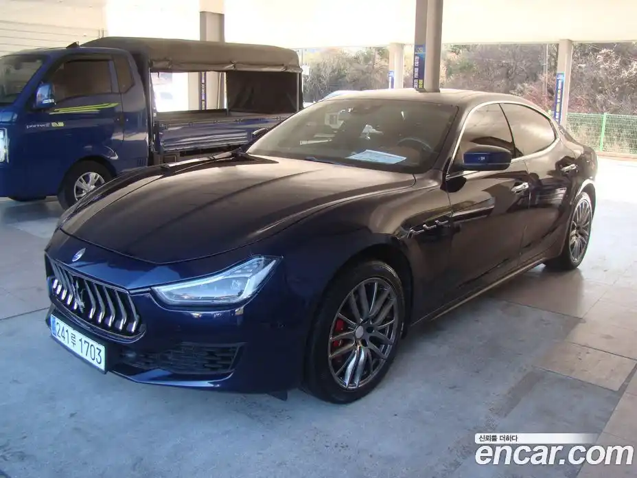 Maserati Ghibli 2018 3.0 гидро в Москве № 256030, фото 3