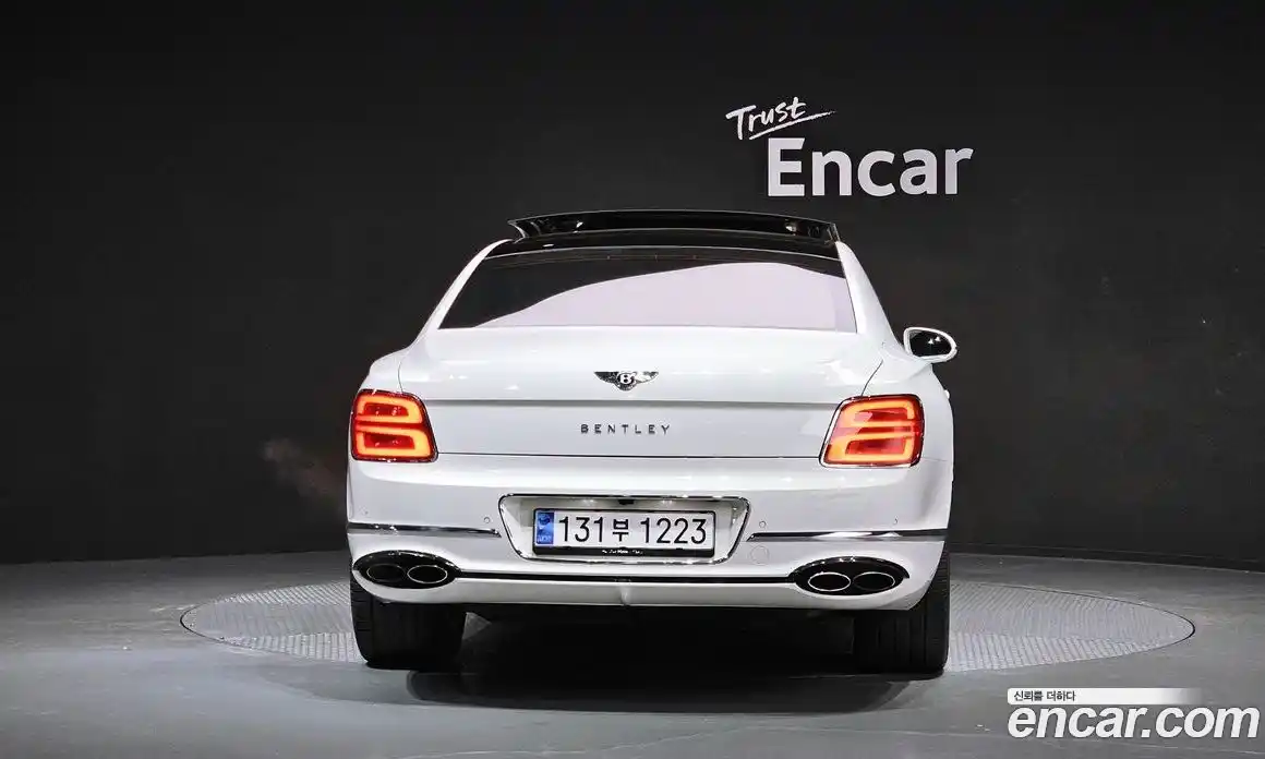 Bentley Flying Spur 2022 4.0 гидро в Москве № 256622, фото 4