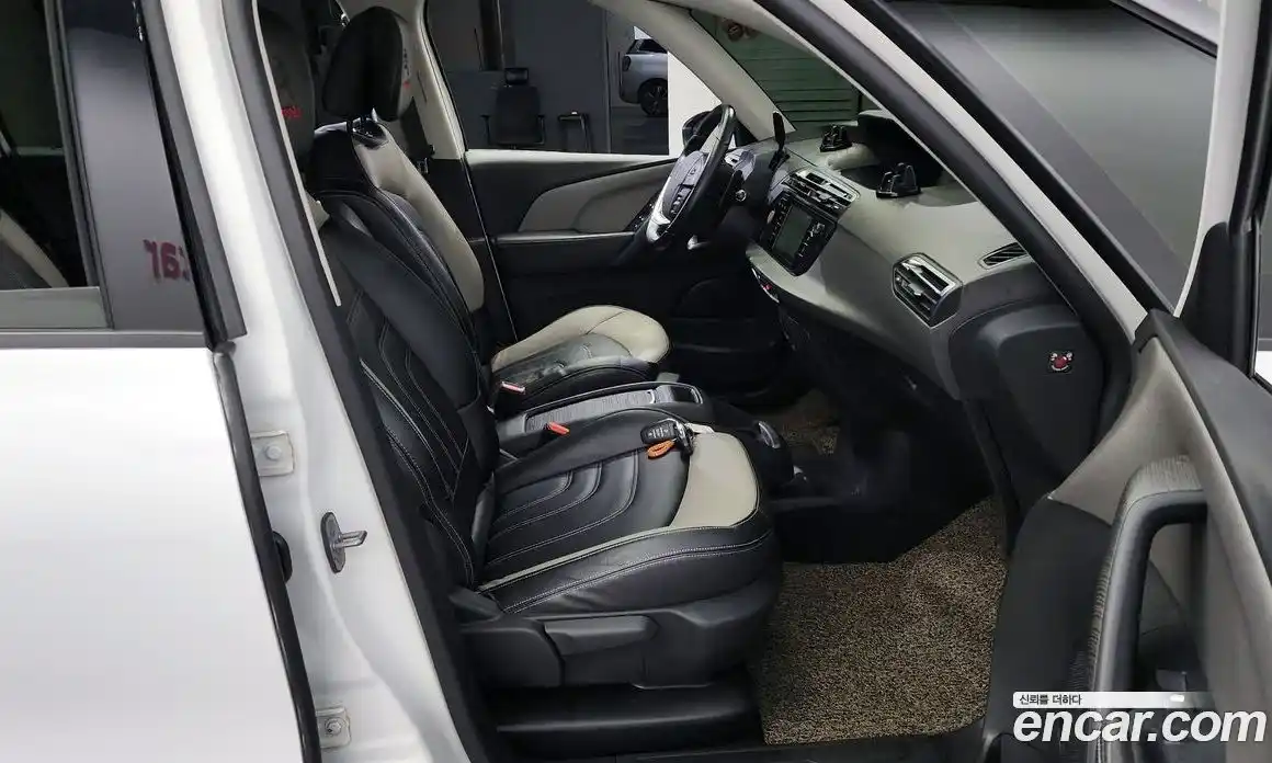 Citroen C4 Picasso 2016 1.6 гидро в Москве № 258935, фото 12