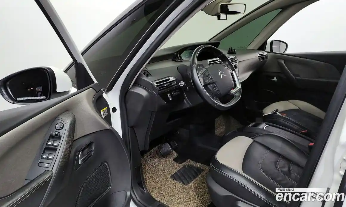 Citroen C4 Picasso 2016 1.6 гидро в Москве № 258935, фото 10