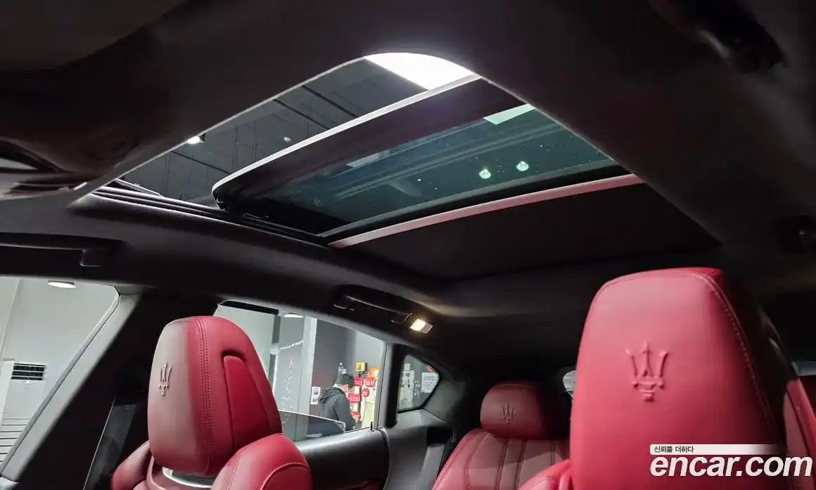 Maserati Levante 2019 3.0 гидро в Москве № 283038, фото 15