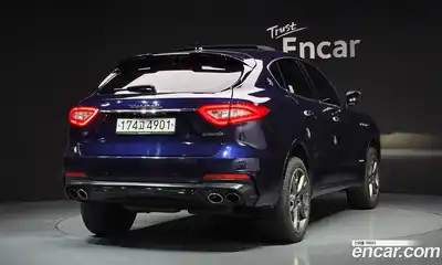 Maserati Levante 2019 3.0 гидро в Москве № 283038, миниатюра 2