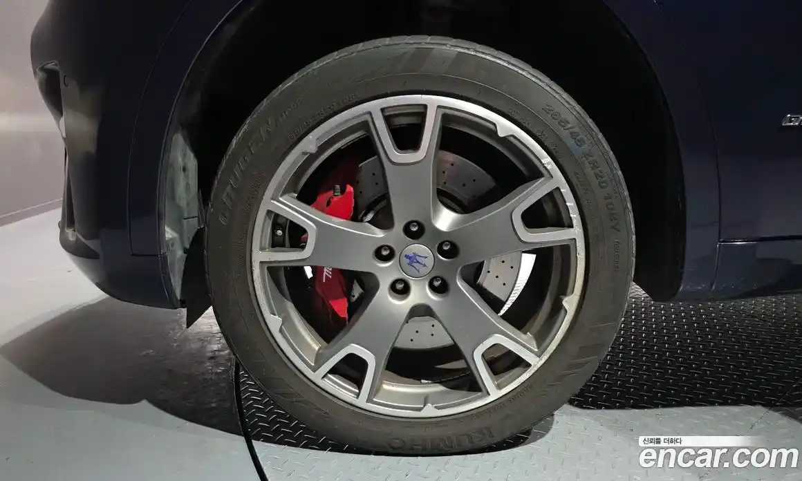 Maserati Levante 2019 3.0 гидро в Москве № 283038, фото 5