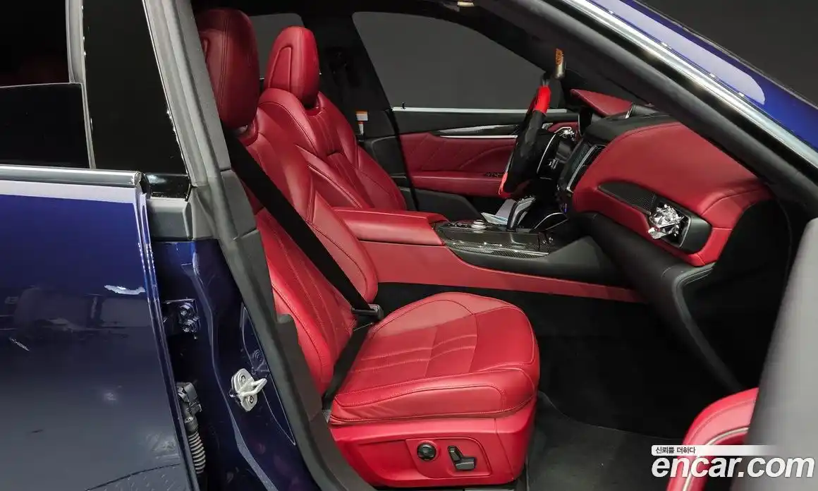 Maserati Levante 2019 3.0 гидро в Москве № 283038, фото 10