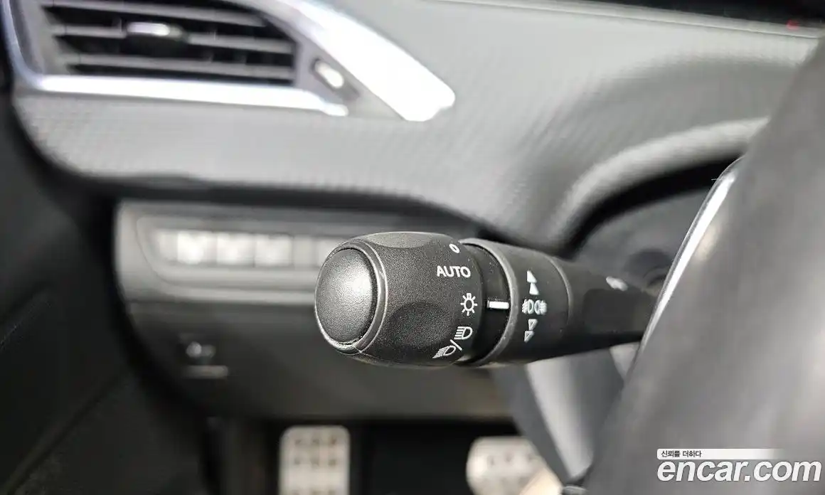 Peugeot 2008 2015 1.6 гидро в Москве № 283259, фото 15