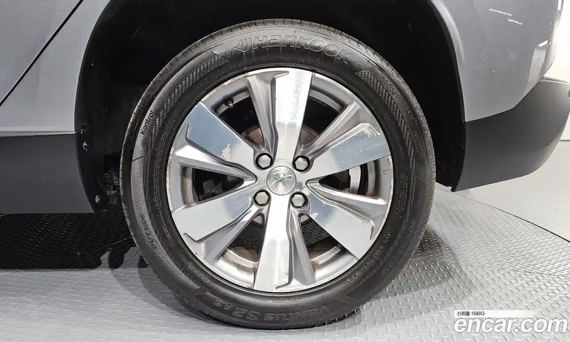 Peugeot 2008 2015 1.6 гидро в Москве № 283259, фото 5