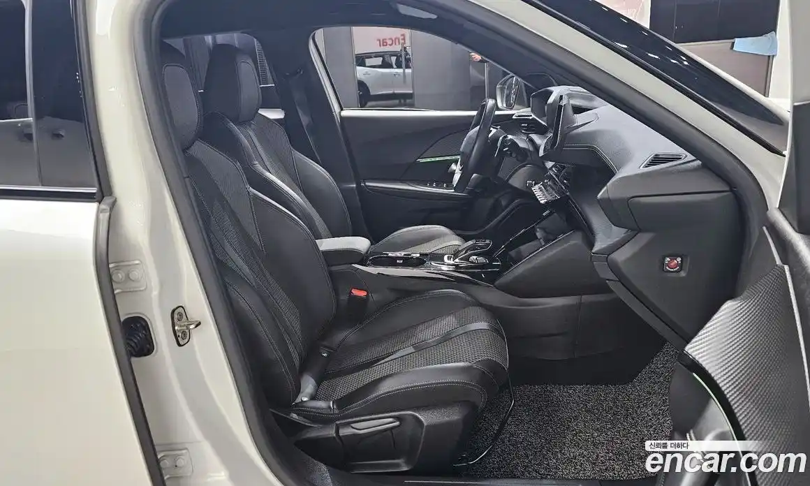 Peugeot 2008 2021 1.5 гидро в Москве № 320531, фото 10